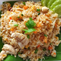 ข้าวผัดไก่