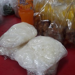 ชุดข้าวเหนียว หมูปิ้ง  2 ชุด แถม น้ำดีโด้  1ขวด