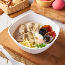 โจ๊กหมูเครื่องใน+ไข่ลวก+ไข่เยี่ยวม้า
