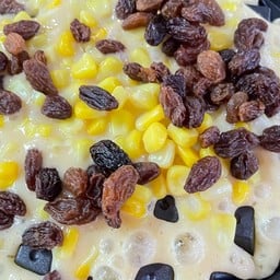 ลูกเกด+ข้าวโพด