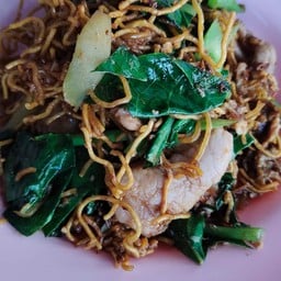 ผัดซีอิ๊วหมูหมักบะหมี่กรอบ