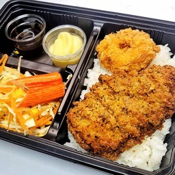 ข้าวญี่ปุ่นอกไก่ทอดและโดนัทกุ้งราชซอสคัสสึ