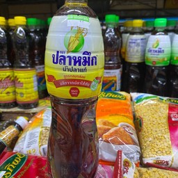 น้ำปลาแท้ ตราปลาหมึก สูตรกลมกล่อมเหลือง 700ml