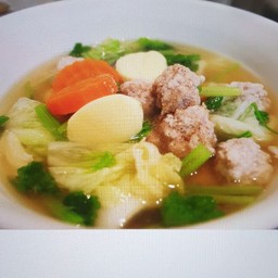 แกงจืดเต้าหูหมูสับสาหร่าย