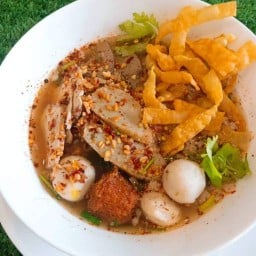 ก๋วยเตี๋ยวต้มยำมะนาว By นู๋นุ้ยอินครัว