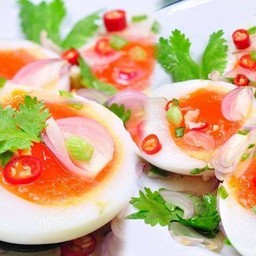 ยำไข่เป็ด