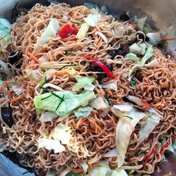 มาม่าผัดขี้เมา