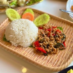 ข้าวกระเพรา