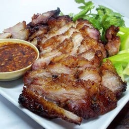 ส้มตำอิสานรวมเพื่อน แม่ปะ