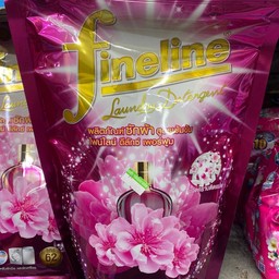 ซักผ้า ไฟน์ไลน์ สีชมพู ดอกไม้ห่อใหญ่ ชนิดน้ำ 1400มล.