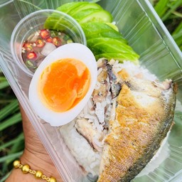 ข้าวปลาทูแกะ