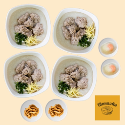 โจ๊กหมูเน้นๆ 4 + ไข่ลวก 2 + โก๋จิ๋ว 2