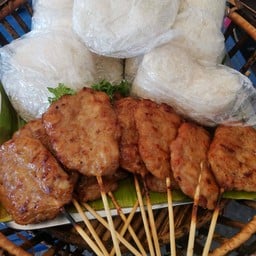 หมูปิ้งบันเทิงลิ้น ตลาดสี่แยกทศกัณฑ์