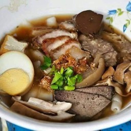 ตำ&ยำแซ่บ หนองโพธิ์