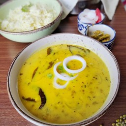 นมเปรี้ยวแกงเครื่องเทศ Punjabi Kadhi