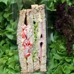 แซนวิส ปูอัด  โบโลน่า