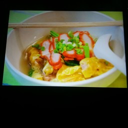 บะหมี่เกี๊ยว หมูแดง