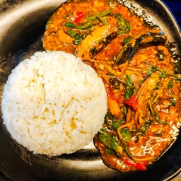 ผัดกะเพราปลากระป๋อง