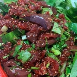 ก้อยตับเนื้อ