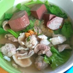 ต้มเลือดหมูตำลึงพิเศษ