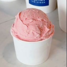 Strawberry Yogurt (1 Cup 4 Oz.)