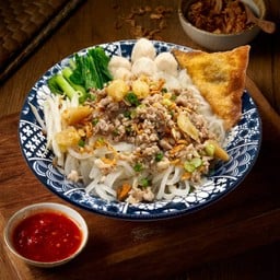 ก๋วยเตี๋ยวหมูเด้ง