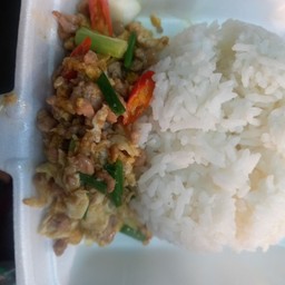 ข้าวหมูสับผัดไข่