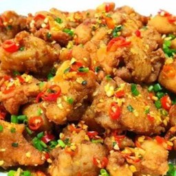 ข้าวราดไก่ทอดคั่วพริกเกลือ+ดาว(หรือไข่ต้ม)