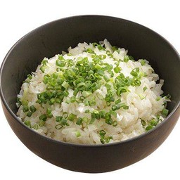 ข้าวหน้าต้นหอมและพริกเขียว