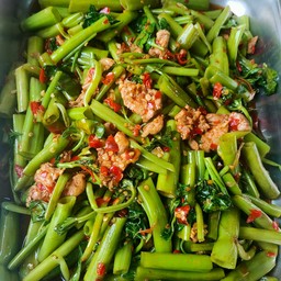 ผัดผักบุ้งหมู