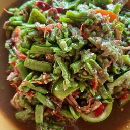 ชานมไข่มุก Bubble Honey เลียบทางรถไฟจีคอนโดแยกหัวโกรกร้านเดียวกับDDแพรรี่หมูสด
