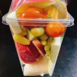 ป้าจันทร์ผลไม้ by ก้อง หม๊ายดอง