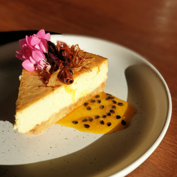 THAI CUSTARD CHEESE CAKE