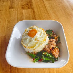 ข้าวคะน้าหมู