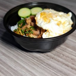 กระเพราพริกแห้ง แซ่บเว่อร์