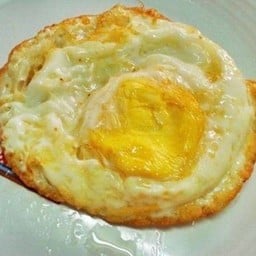ไข่ดาว ( สุก )