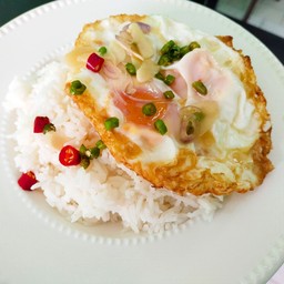 ข้าวหอมมะลิ+ไข่ดาว2ฟอง