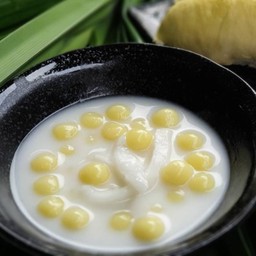 บัวลอยทุเรียนมะพร้าวอ่อน