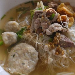 ก๋วยเตี๋ยวน้ำใส