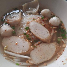 ก๋วยเตี๋ยวเครื่องปลา