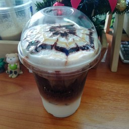 คาราเมลมัคคีอาโต้เย็น