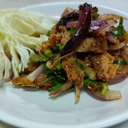 น้ำตกคอหมูย่าง