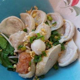 เกี๊ยวแคะ