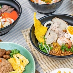 มาลี ก๋วยเตี๋ยวต้มยำสุโขทัย สาขาท่าศาลา