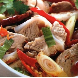 ต้มแซ่บกระดูกอ่อนหมู