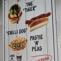 Harry’s Cafe de Wheels Woolloomooloo