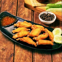 ปีกไก่เบรคแตก