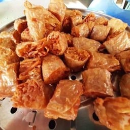 ลูกชิ้นเผือกหอม (ทอด)