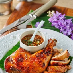 ไก่ย่างจิ้มแจ่ว