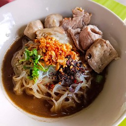 ก๋วยเตี๋ยวเรือเนื้อ